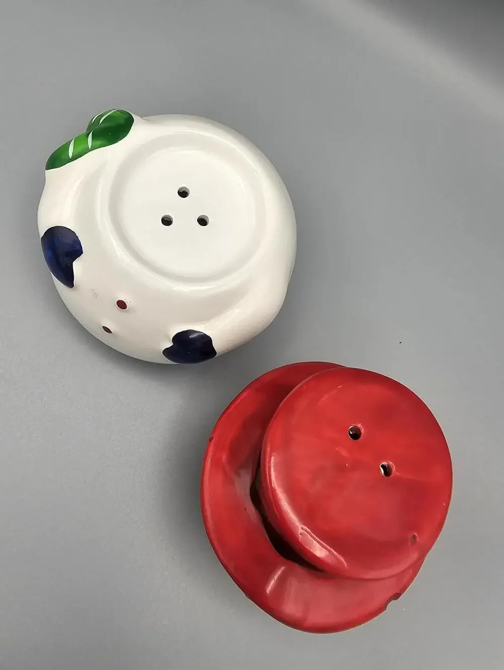 Ceramic Snowman Salt and Pepper Shaker Set